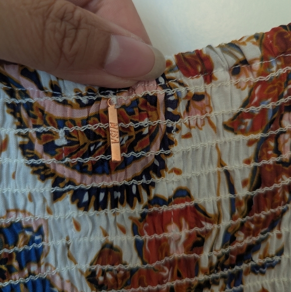 Misa Los Angeles Vida Floral Smocked Off Shoulder Cropped Top - Picture 4 of 7